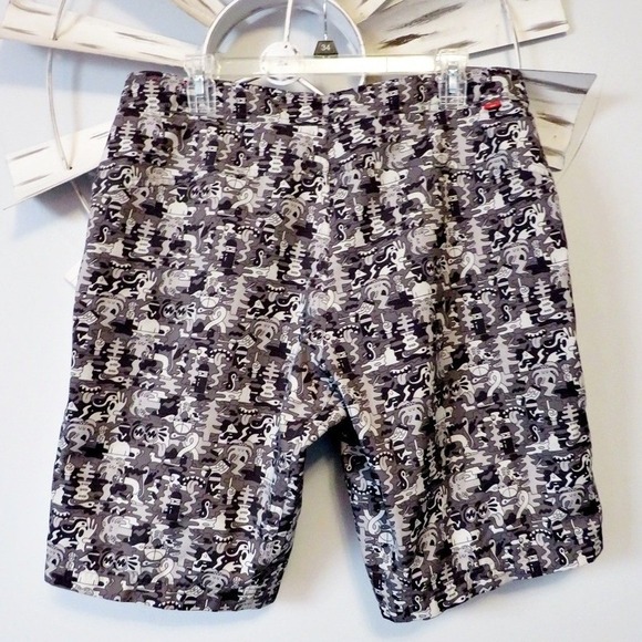 Nike Doodle Camo Board Shorts Size 34 w/ Drawstring & Zip Pocket - Picture 11 of 13